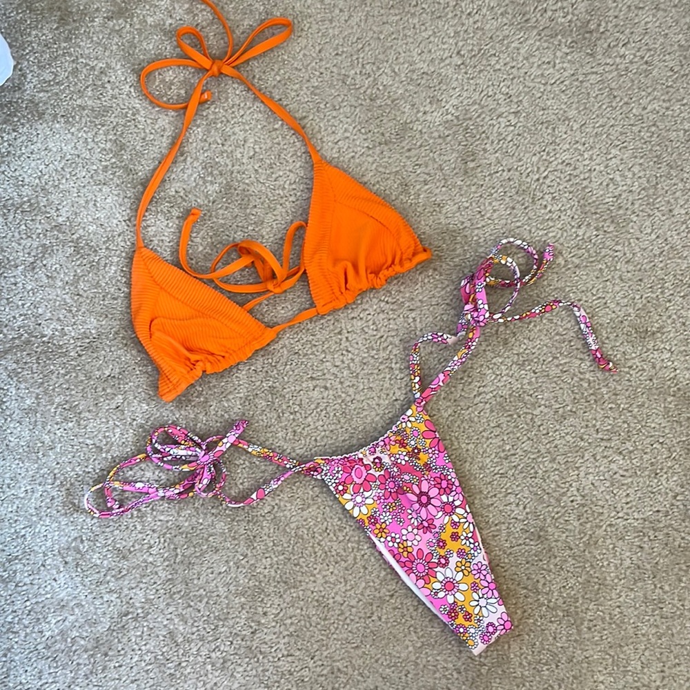Frankie’s bikini